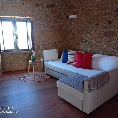 Casas Do Torreão 3 Casas De Local * Alfaiates