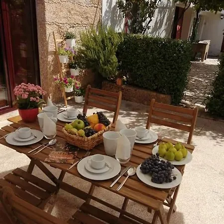 Prázdninový dům Casas Do Torreao 3 Casas De Local Alfaiates