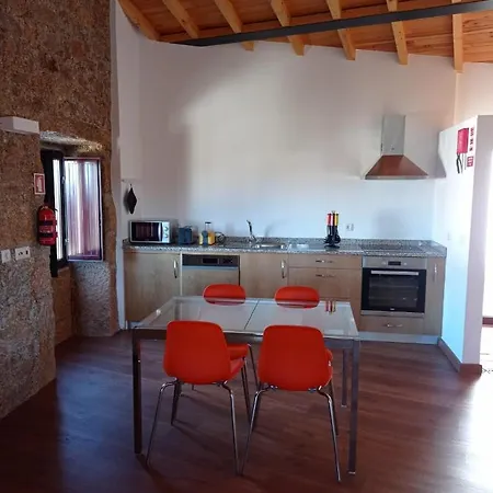 Casas Do Torreao 3 Casas De Local Alfaiates