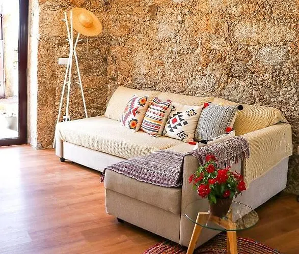 Casas Do Torreao 3 Casas De Local Alfaiates