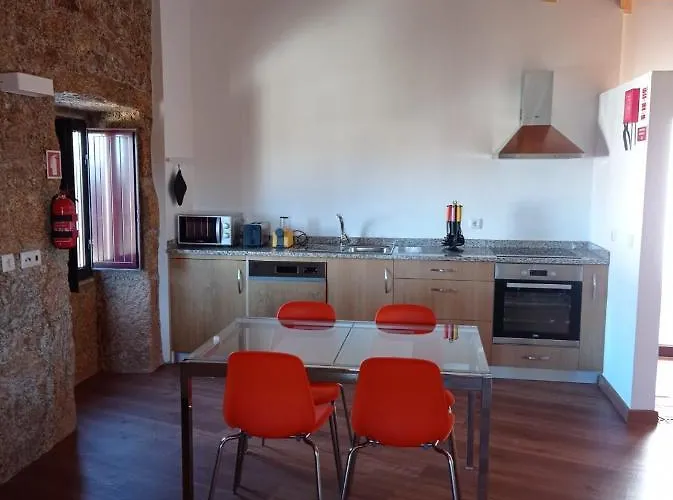 Casas Do Torreao 3 Casas De Local Alfaiates